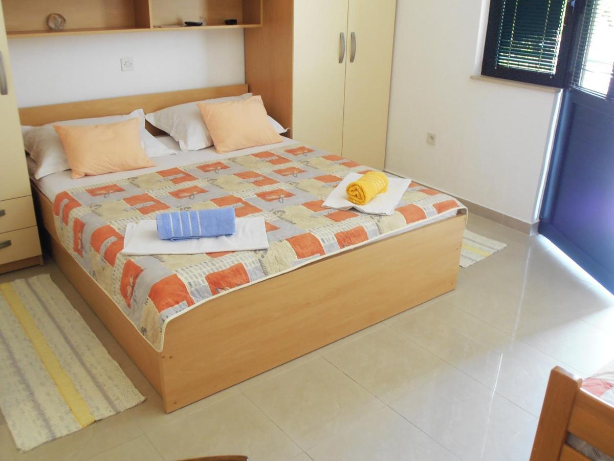 Apartment Villa Besker Makarska Exterior photo